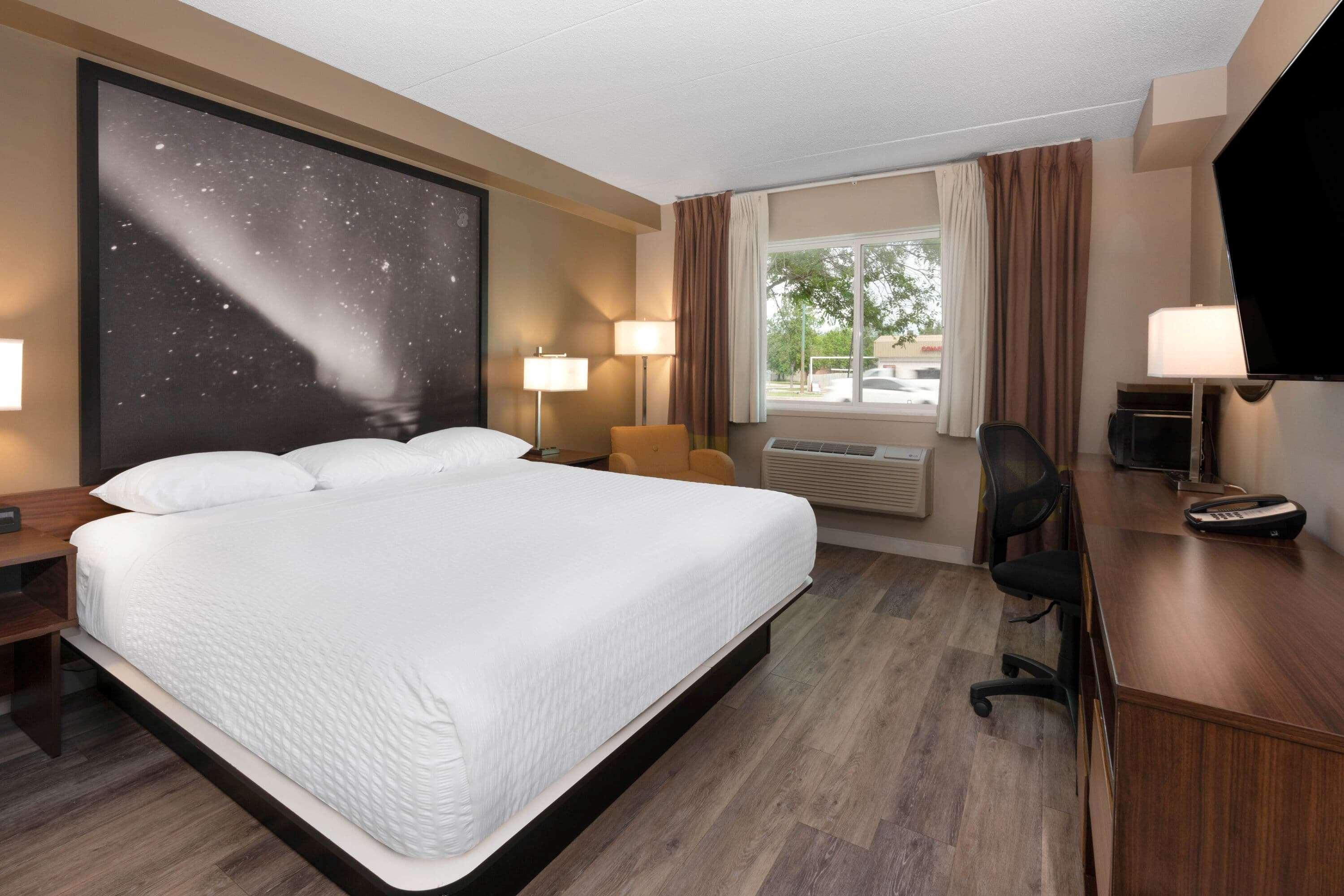 Super 8 By Wyndham Winnipeg West Exterior photo